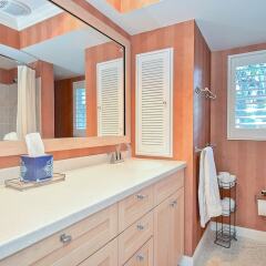 Отель Lido Beach Home 4 Bedrooms 4 Bathrooms Home ванная