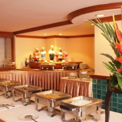 Long Beach Cha-Am Hotel гостиничный бар
