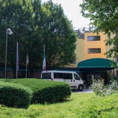 Отель Holiday Inn Milan Linate Airport Пескьера-Борромео фото 5
