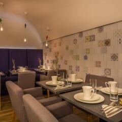 Отель Hôtel La Parizienne by Elegancia