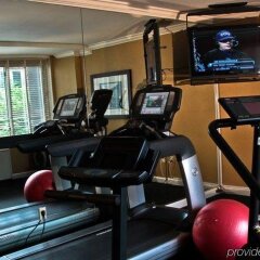 Отель The River Inn фитнесс-зал фото 2
