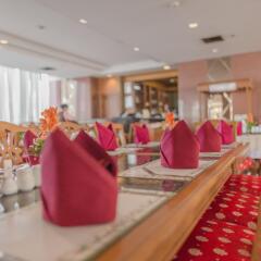 Grand Tower Inn Rama VI Hotel гостиничный бар