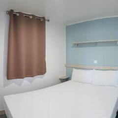 Отель Coll Vert Camping комната для гостей фото 5