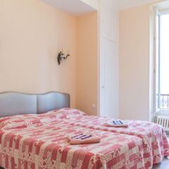 Отель Large Apt 20M Terrace FREE PARKING BEACH фото 11