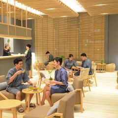 Отель Grande Centre Point Sukhumvit 55 гостиничный бар