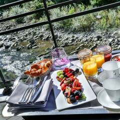 Отель Baud Hôtel Restaurant питание