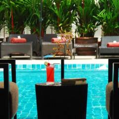 Signature Pattaya Hotel бассейн фото 3