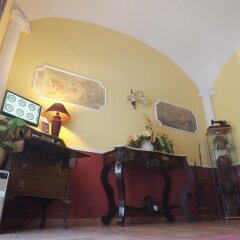 Отель Villa Flora Италия, Помпеи - отзывы, цены и фото номеров - забронировать отель Villa Flora онлайн интерьер отеля фото 2