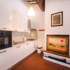 Отель Amazing View to Pitti Palace 3BD Apt в номере