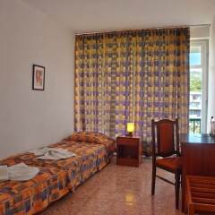 Hotel Varshava Золотые пески комната для гостей фото 3