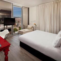 Отель Meliá Barcelona Sky комната для гостей фото 5