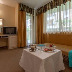 Апартаменты Apartment with Kitchenette in Avalon Complex комната для гостей фото 3