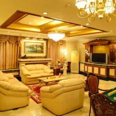 Beijing Sichuan Dragon Garden Hotel интерьер отеля