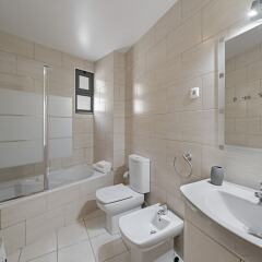 Отель Apartamento Lobo Marinho Португалия, Санта-Крус - отзывы, цены и фото номеров - забронировать отель Apartamento Lobo Marinho онлайн ванная