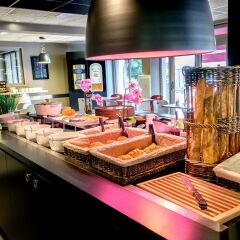 Отель Campanile Toulouse Ouest - Purpan Франция, Тулуза - отзывы, цены и фото номеров - забронировать отель Campanile Toulouse Ouest - Purpan онлайн питание