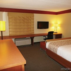 Отель La Quinta Inn & Suites by Wyndham Austin Airport США, Остин - отзывы, цены и фото номеров - забронировать отель La Quinta Inn & Suites by Wyndham Austin Airport онлайн удобства в номере