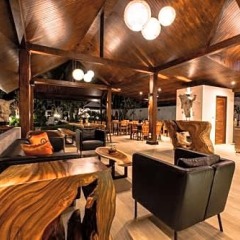Отель Phuket Airport Guesthouse Таиланд, пляж Май Кхао - отзывы, цены и фото номеров - забронировать отель Phuket Airport Guesthouse онлайн гостиничный бар