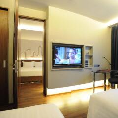 Отель Galleria 10 Sukhumvit Bangkok By Compass Hospitality Бангкок комната для гостей фото 4
