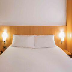 Отель ibis Lagos Ikeja Нигерия, Икея - отзывы, цены и фото номеров - забронировать отель ibis Lagos Ikeja онлайн комната для гостей
