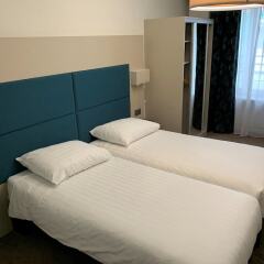 Отель Admiral Hotel Швейцария, Женева - 1 отзыв об отеле, цены и фото номеров - забронировать отель Admiral Hotel онлайн комната для гостей фото 3