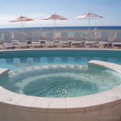 Pompano Beach Club in Southampton, Bermuda from 396$, photos, reviews - zenhotels.com pool