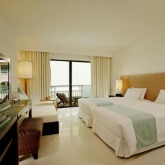 Отель Ramada by Wyndham Phuket Southsea комната для гостей