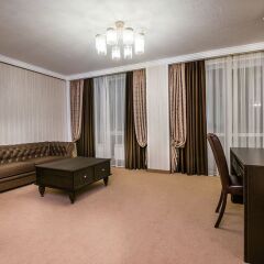 Гостиница Carat 4* Стандартный номер с двуспальной кроватью фото 25