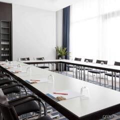 Отель Novotel München Messe Германия, Мюнхен - 4 отзыва об отеле, цены и фото номеров - забронировать отель Novotel München Messe онлайн помещение для мероприятий