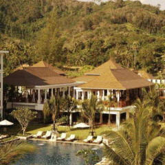Отель Naithonburi Beach Resort Phuket пляж фото 2