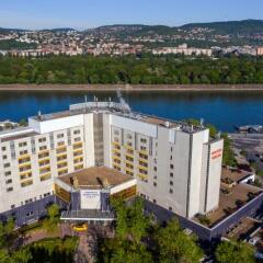 Danubius Hotel Helia Будапешт пляж фото 2