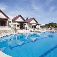 Отель Hong Bin Bungalow бассейн фото 3