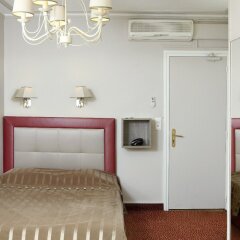 Hotel Saint Pierre Paris в номере