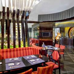 Отель Cinese Hotel Dongguan Китай, Дунгуань - 1 отзыв об отеле, цены и фото номеров - забронировать отель Cinese Hotel Dongguan онлайн гостиничный бар