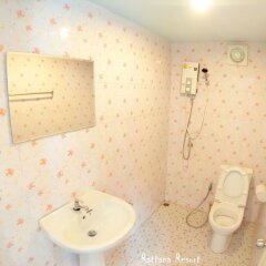 Отель Rattana Resort Ланта ванная