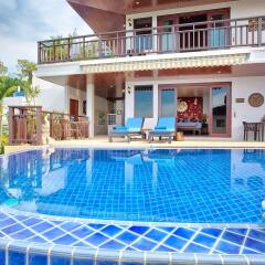 Отель Sandalwood Luxury Villas бассейн фото 2