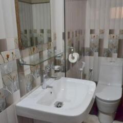 Отель Highcliffe Holiday Bungalow Шри-Ланка, Амбевелла - отзывы, цены и фото номеров - забронировать отель Highcliffe Holiday Bungalow онлайн ванная