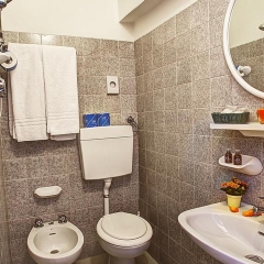 Отель Villa Iris Римини ванная