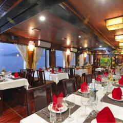 Отель Oasis Bay Classic Cruise Вьетнам, Халонг - отзывы, цены и фото номеров - забронировать отель Oasis Bay Classic Cruise онлайн питание