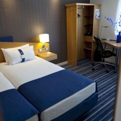 Отель Holiday Inn Express Mechelen City Centre Бельгия, Мехелен - отзывы, цены и фото номеров - забронировать отель Holiday Inn Express Mechelen City Centre онлайн комната для гостей фото 5