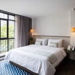Warm Window Silom - Hostel Бангкок комната для гостей фото 4