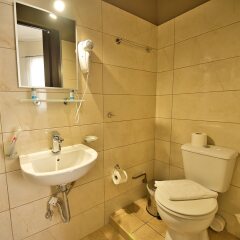 Отель Athens City Plaza Греция, Афины - отзывы, цены и фото номеров - забронировать отель Athens City Plaza онлайн ванная