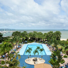 Отель Botany Beach Resort пляж