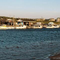 Отель Holiday Inn Express & Suites Charlottetown пляж