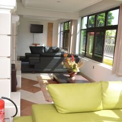 Отель Kaysens Grande Hotel Гана, Тема - отзывы, цены и фото номеров - забронировать отель Kaysens Grande Hotel онлайн интерьер отеля