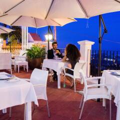 Hotel La Fonda питание