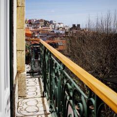 Отель GS Chiado Boutique Studios and Suites Лиссабон балкон