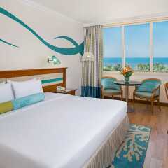 Отель Coral Beach Resort - Sharjah комната для гостей