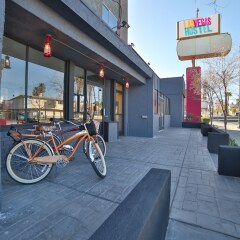 Отель Las Vegas Hostel США, Лас-Вегас - отзывы, цены и фото номеров - забронировать отель Las Vegas Hostel онлайн спортивное сооружение