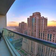 Отель One Perfect Stay 2BR at Fairways балкон