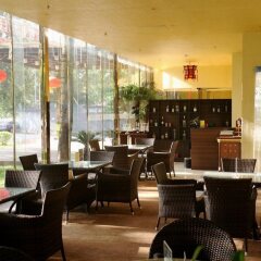Capital Airport International Hotel питание